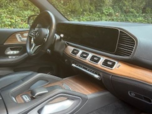 Used 2022 Mercedes-Benz GLS 450 4MATIC image 5