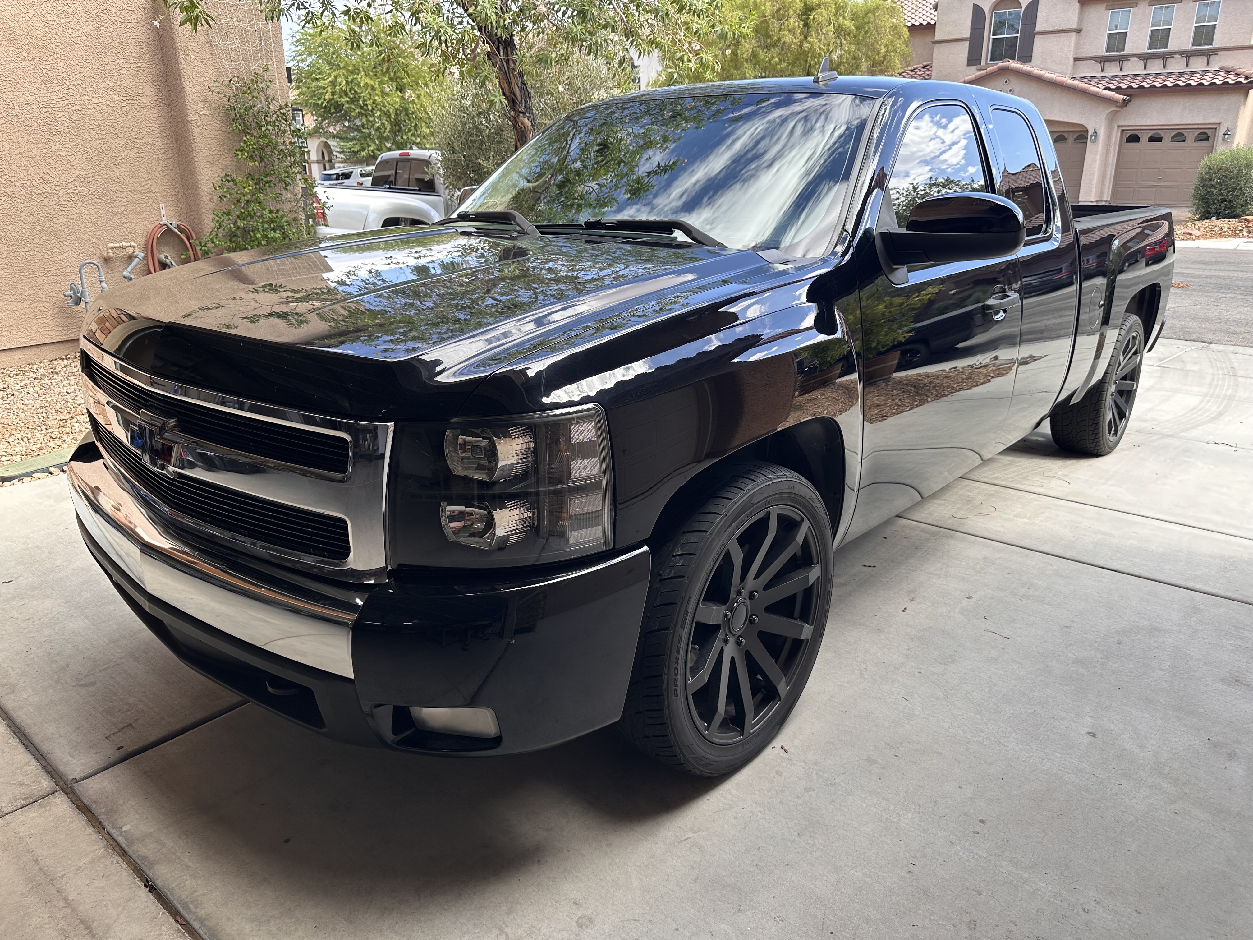 Used 2007 Chevrolet Silverado 1500 LT w/ Towing Package RWD image 6