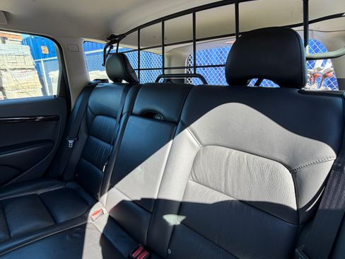 Used 2009 Volvo V70 image 9