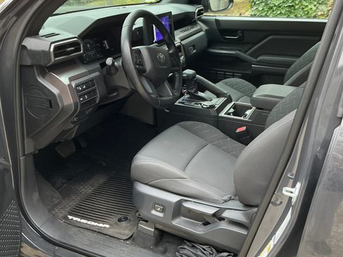 Used 2024 Toyota Tacoma SR5 image 9