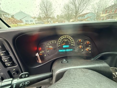 Used 2003 Chevrolet Silverado 2500 LS w/ Snow Plow Prep Package image 12