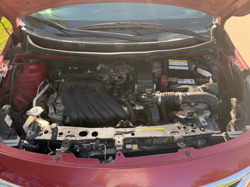 Used 2016 Nissan Versa SV image 14