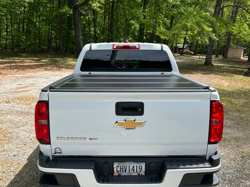 Used 2017 Chevrolet Colorado W/T w/ WT Convenience Package image 5