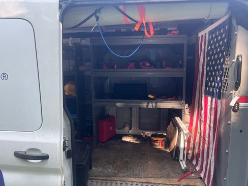 Used 2020 Ford Transit 250 Medium Roof image 8