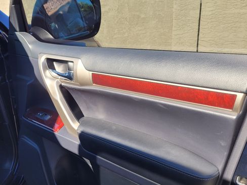 Used 2019 Lexus GX 460 Premium image 10