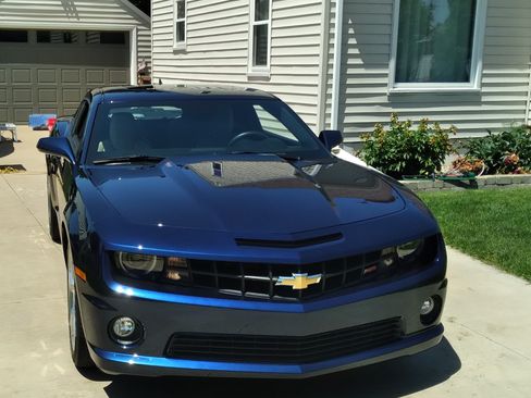 Used 2010 Chevrolet Camaro SS w/ RS Package RWD image 18
