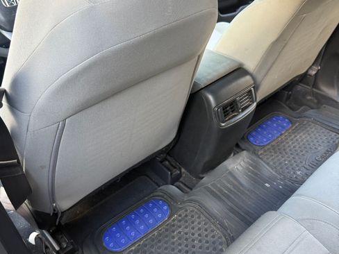 Used 2017 Honda CR-V LX image 29