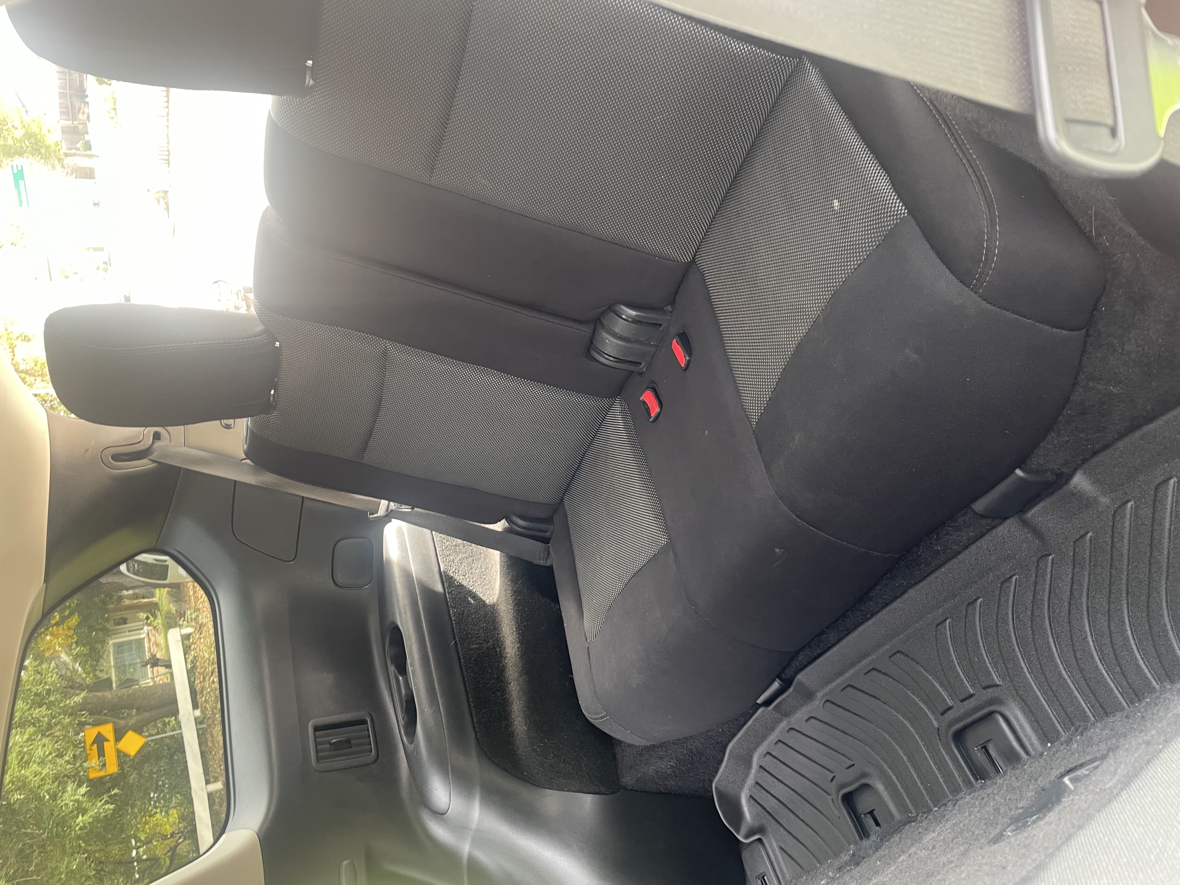 Used 2019 Nissan Pathfinder SV AWD/4WD image 6