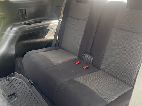 Used 2019 Nissan Pathfinder SV AWD/4WD image 6
