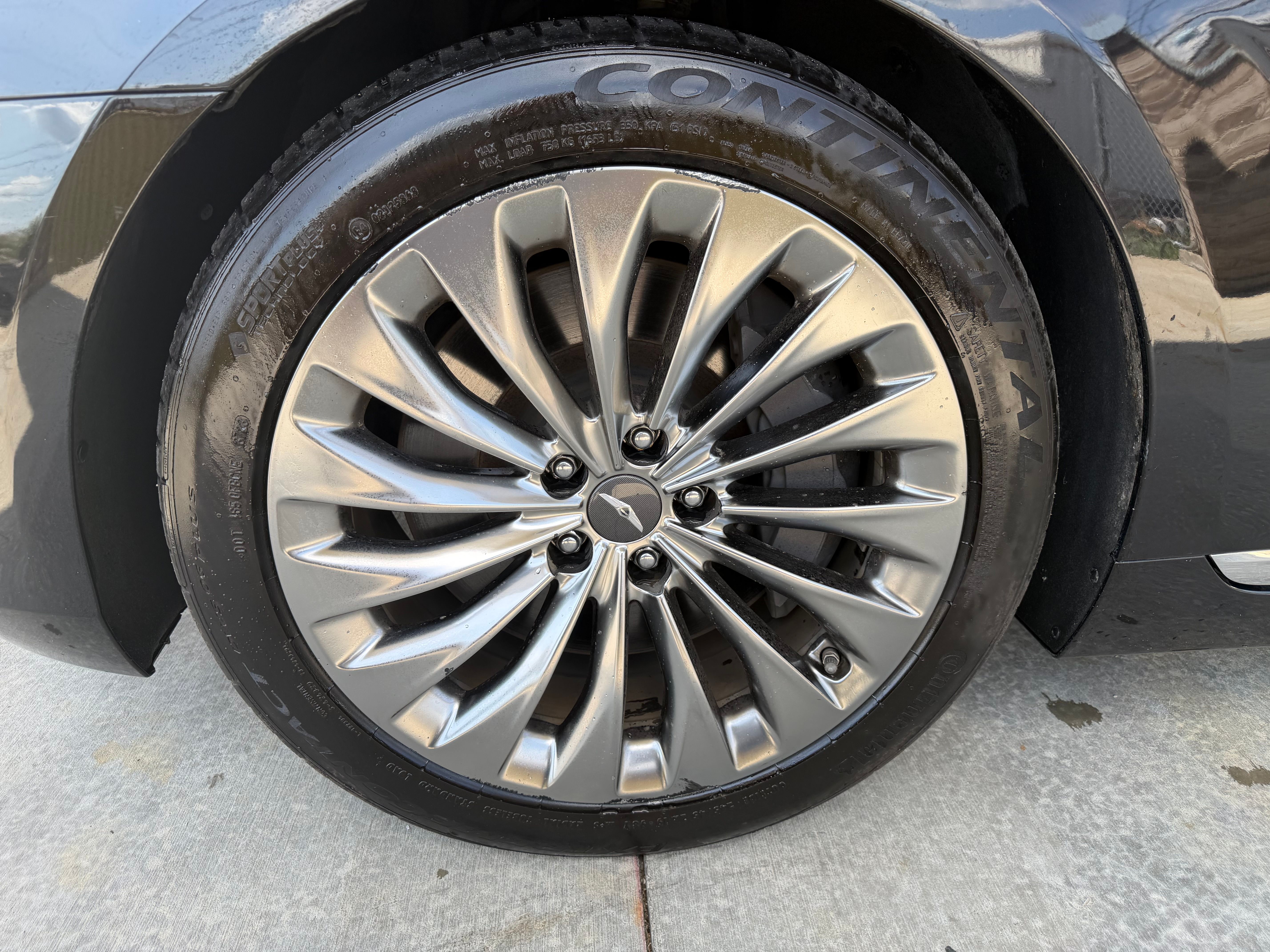 Used 2019 Genesis G90 5.0 Ultimate RWD image 6
