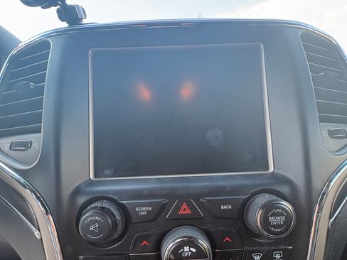 Used 2014 Jeep Grand Cherokee Limited AWD/4WD image 9