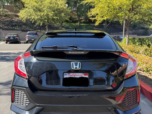 Used 2019 Honda Civic EX image 9