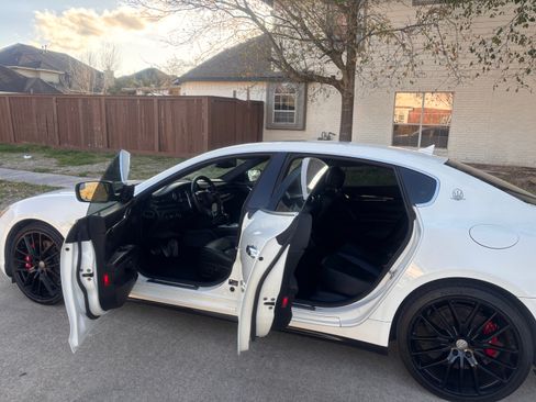 Used 2014 Maserati Quattroporte GTS image 10