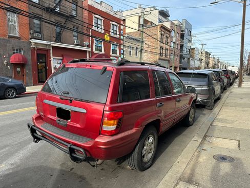 Used 2004 Jeep Grand Cherokee Laredo w/ Cold Weather Group image 8