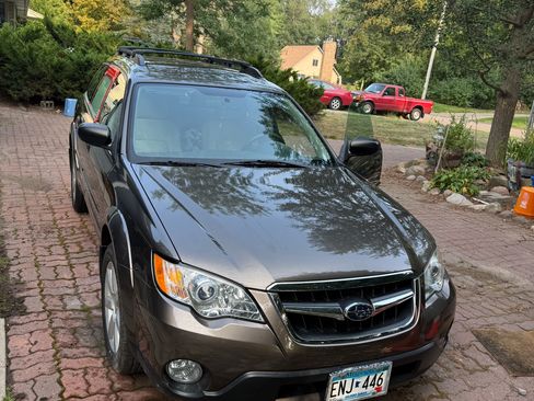 Used 2009 Subaru Outback 2.5i Special Edition AWD/4WD image 6