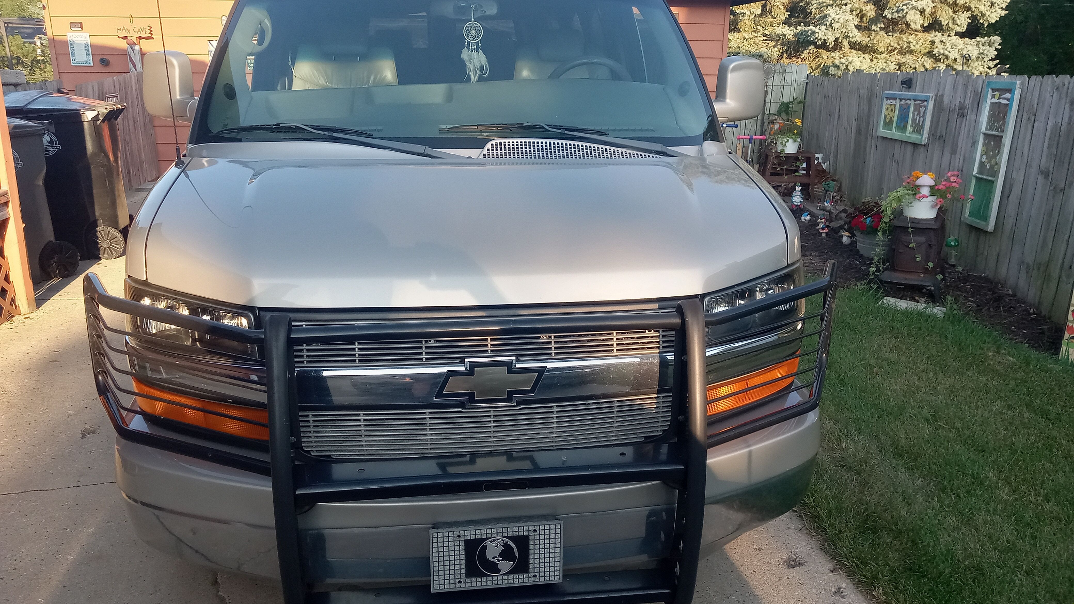 Used 2007 Chevrolet Express 1500 w/ Preferred Equipment Group RWD image 1