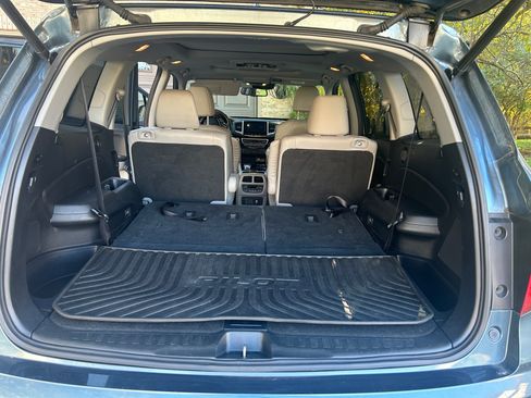 Used 2016 Honda Pilot Elite image 12