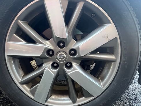 Used 2016 Nissan Pathfinder Platinum image 11