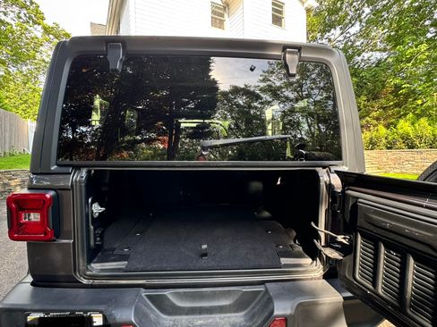 Used 2021 Jeep Wrangler Unlimited Sport AWD/4WD image 10