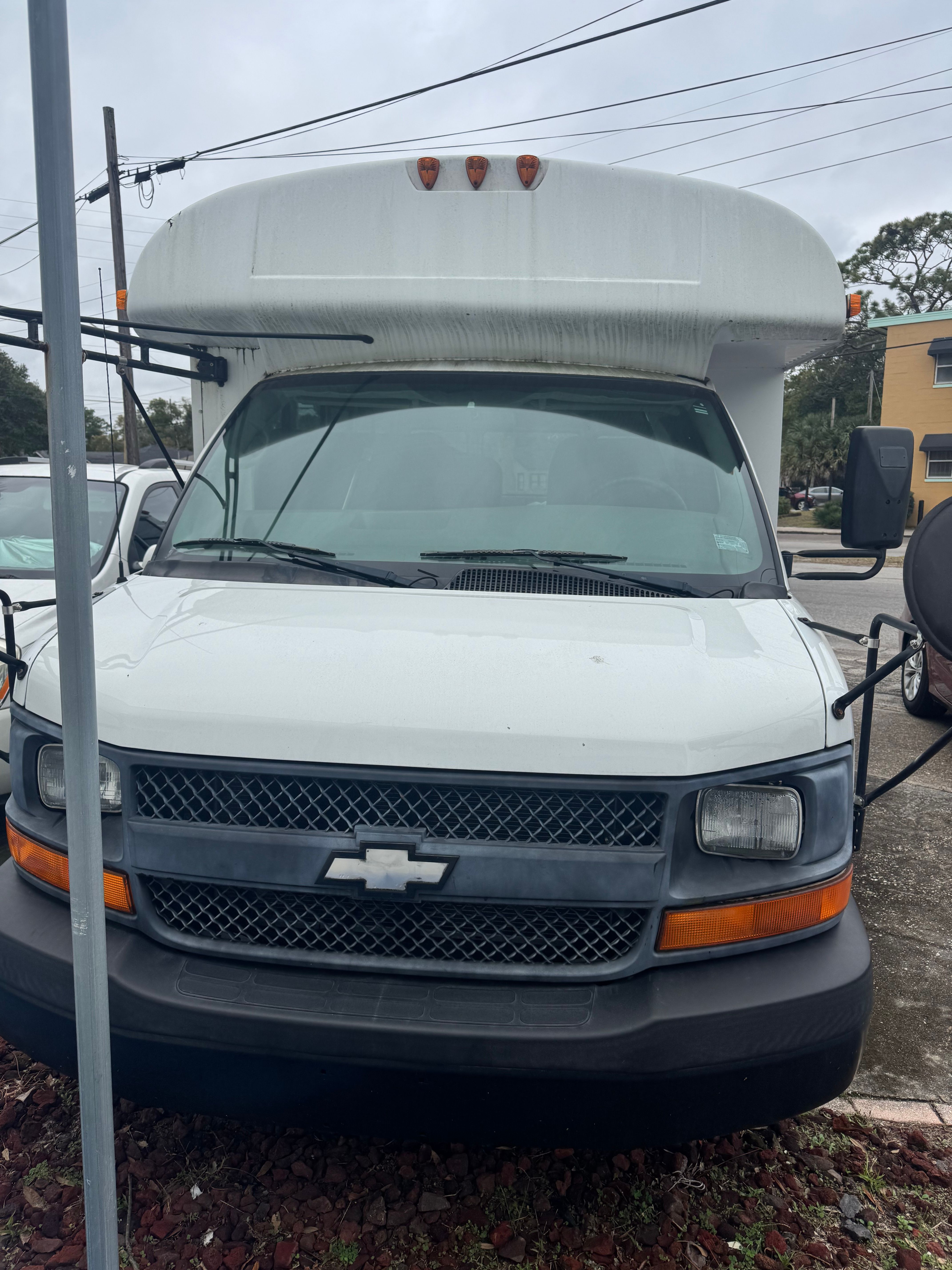 Used 2007 Chevrolet Express 3500 w/ School Bus Package RWD image 1