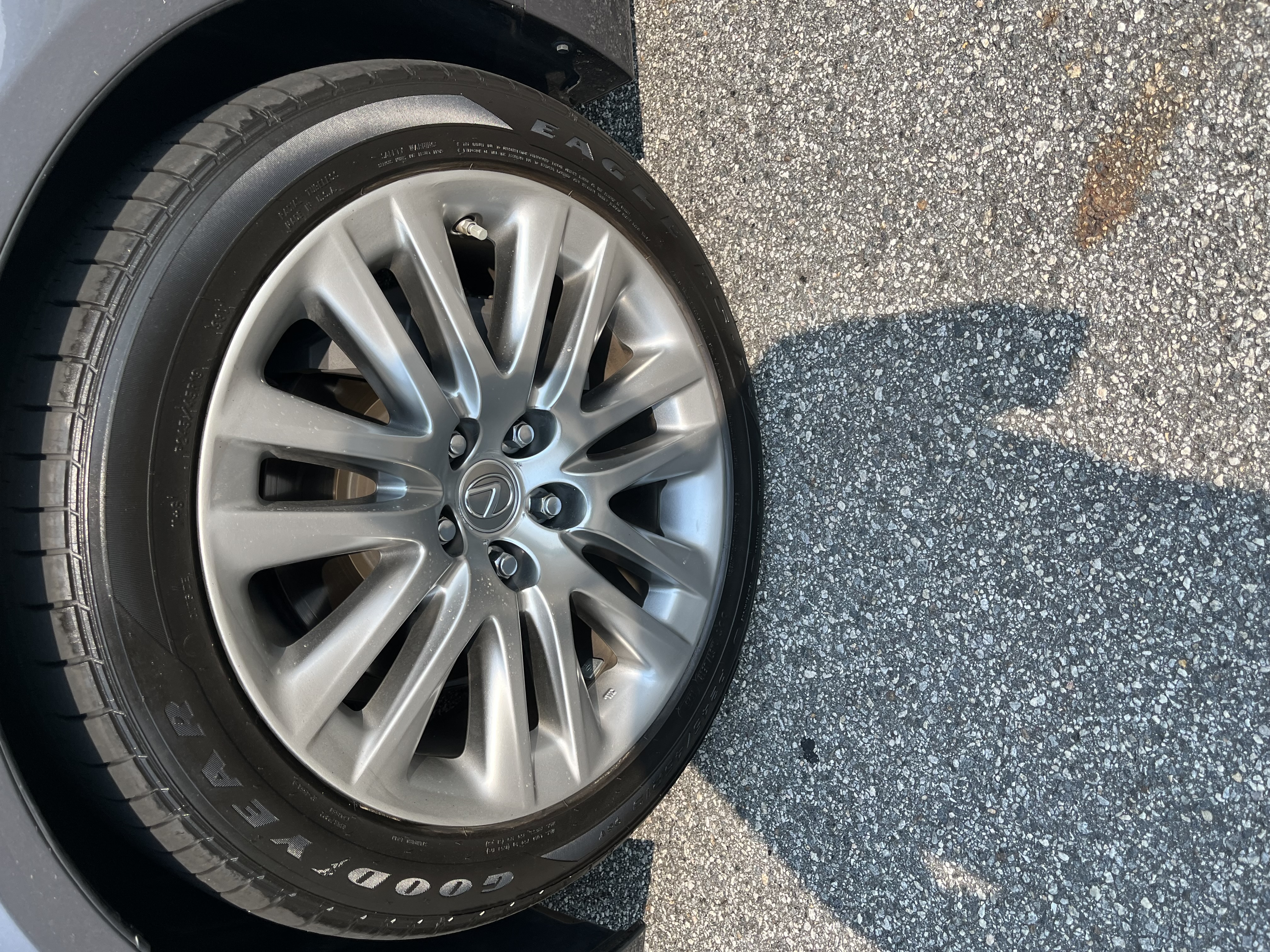 Used 2014 Lexus LS 460 w/ Comfort Package RWD image 18