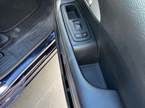 Used 2020 Chrysler Pacifica Touring w/ S Appearance Package image 22