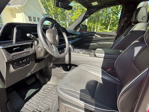 Used 2021 Cadillac Escalade Sport AWD/4WD image 9