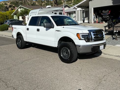 Used 2010 Ford F150 XLT AWD/4WD image 4