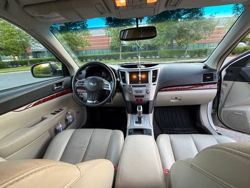 Used 2012 Subaru Outback 2.5i Limited AWD/4WD image 8