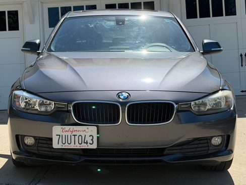 Used 2013 BMW 320i Sedan RWD image 9