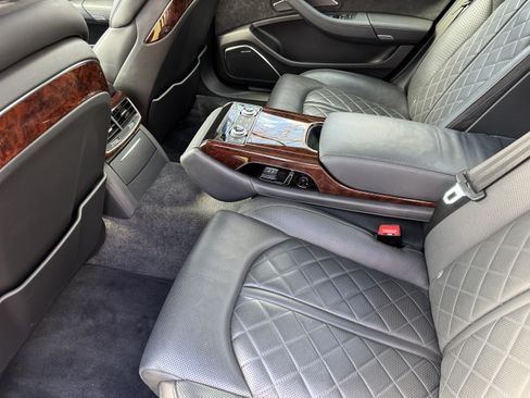 Used 2014 Audi A8 L 4.0T image 24