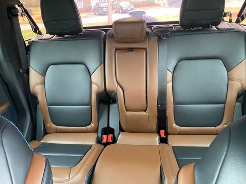 Used 2022 Ford Bronco Outer Banks w/ Sasquatch Package image 6