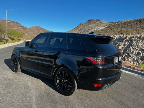 Used 2018 Land Rover Range Rover Sport SVR image 6