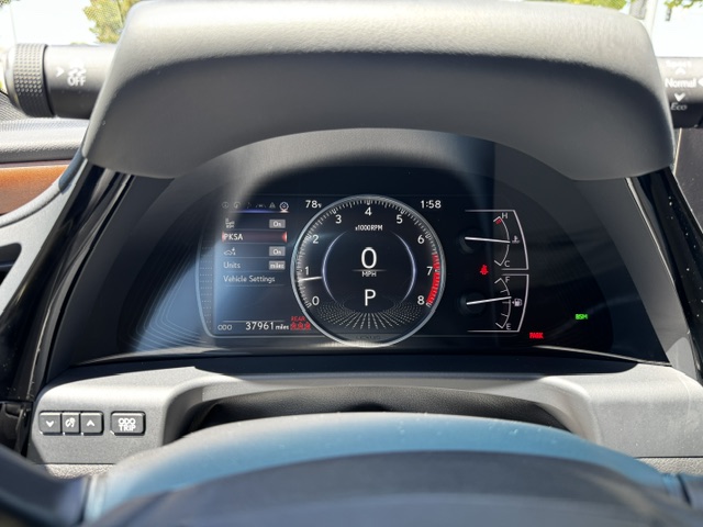 Used 2023 Lexus ES 350 w/ Premium Package FWD image 10