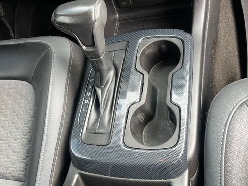 Used 2017 Chevrolet Colorado Z71 AWD/4WD image 15