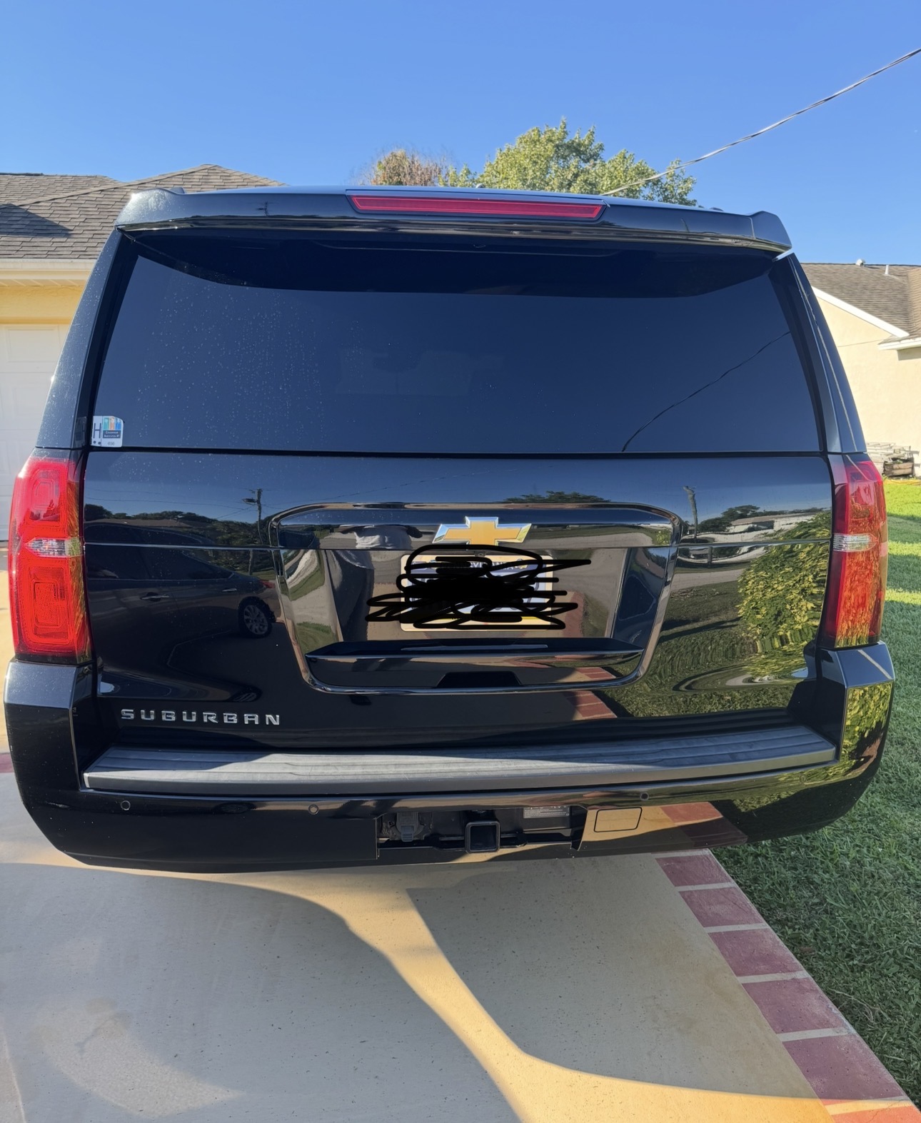 Used 2019 Chevrolet Suburban LT AWD/4WD image 9