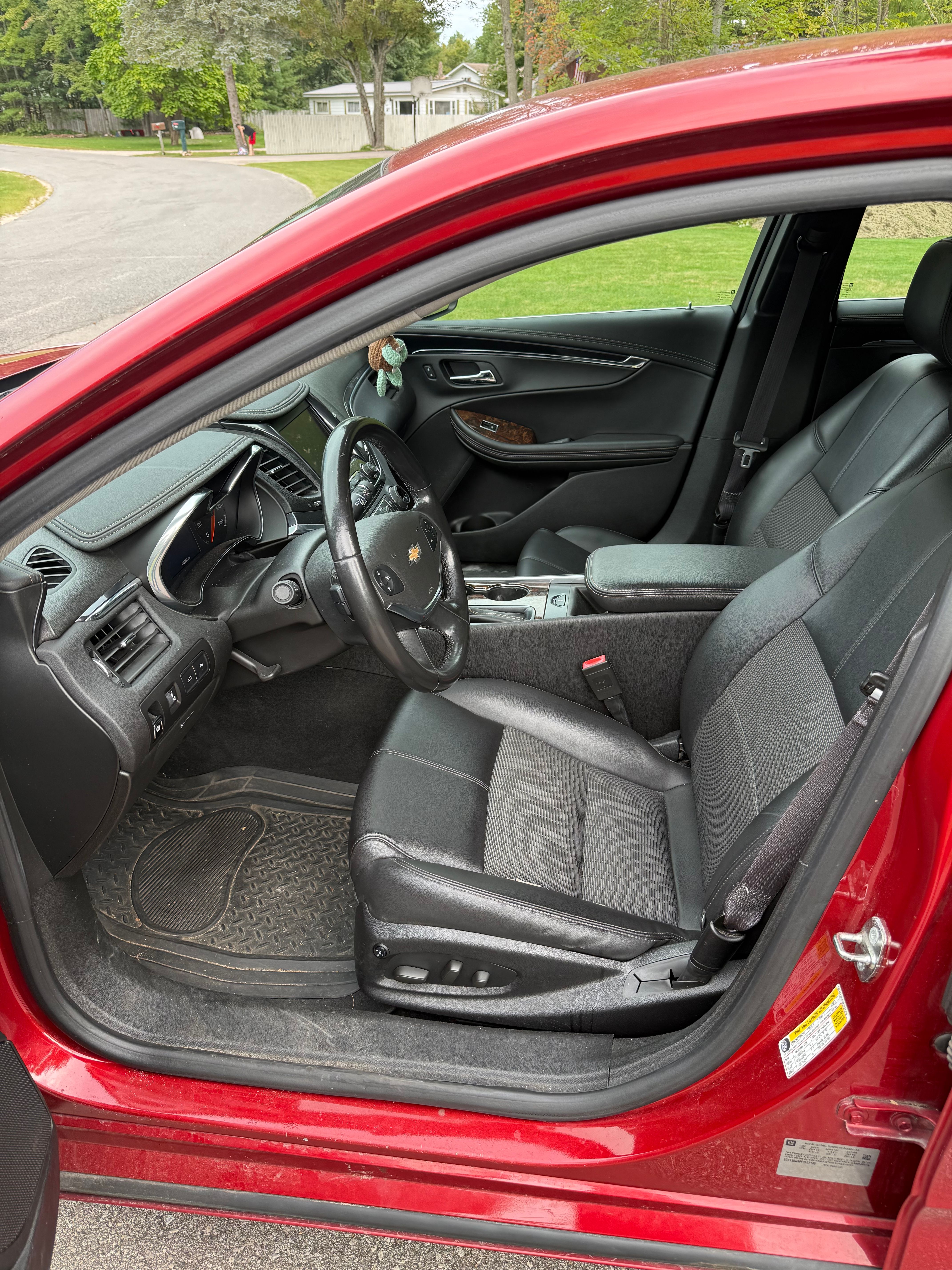 Used 2015 Chevrolet Impala LT w/ Convenience Package FWD image 11