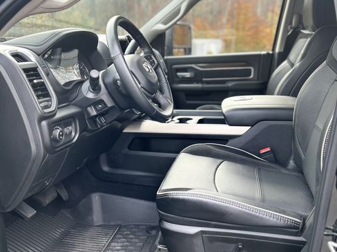 Used 2024 RAM 3500 Laramie w/ Chrome Bumper Package image 9