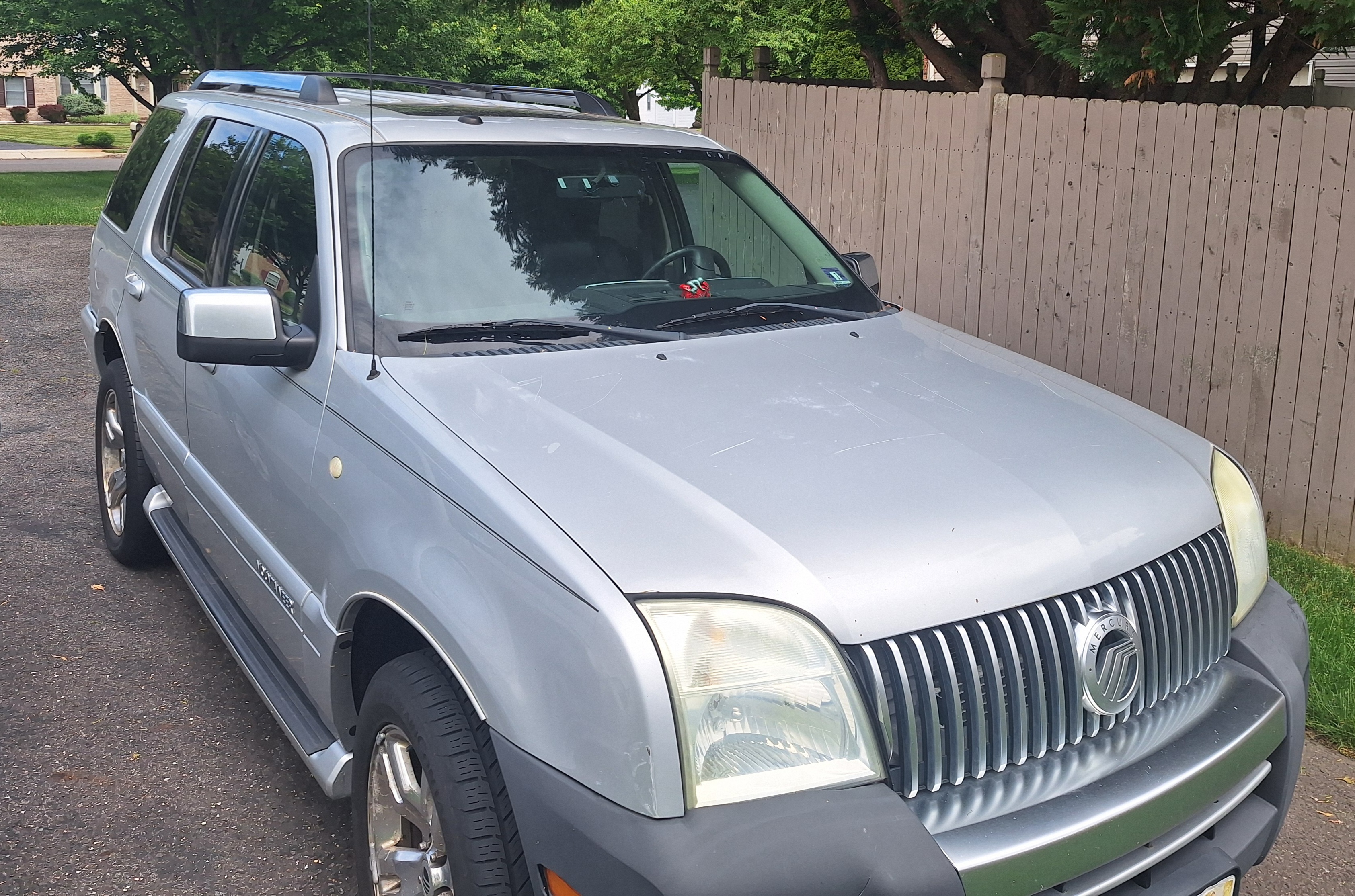 Used 2009 Mercury Mountaineer Premier AWD/4WD image 2