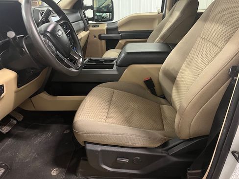 Used 2020 Ford F250 XLT w/ XLT Premium Package image 21