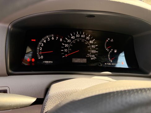 Used 2005 Toyota Corolla CE image 25