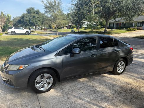 Used 2013 Honda Civic LX image 1