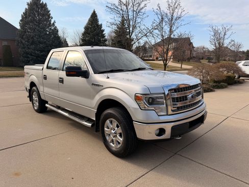 Used 2014 Ford F150 XLT w/ Equipment Group 302A Luxury image 2