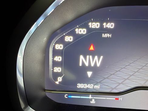 Used 2022 GMC Yukon XL SLT w/ SLT Premium Package RWD image 15