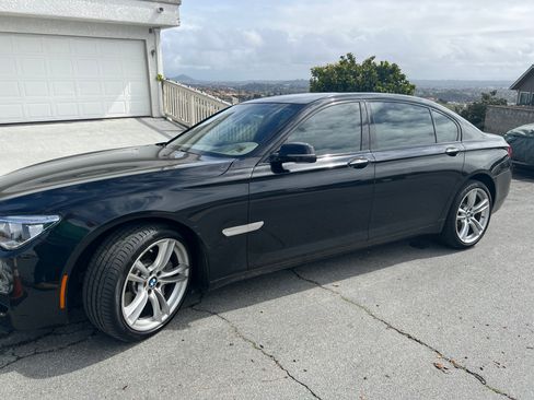 Used 2014 BMW 750Li image 4