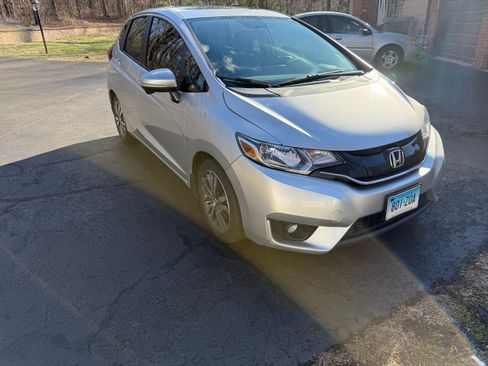 Used 2015 Honda Fit EX image 2