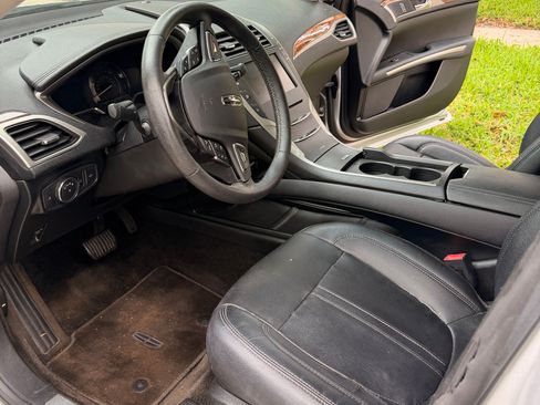 Used 2015 Lincoln MKZ Hybrid image 8