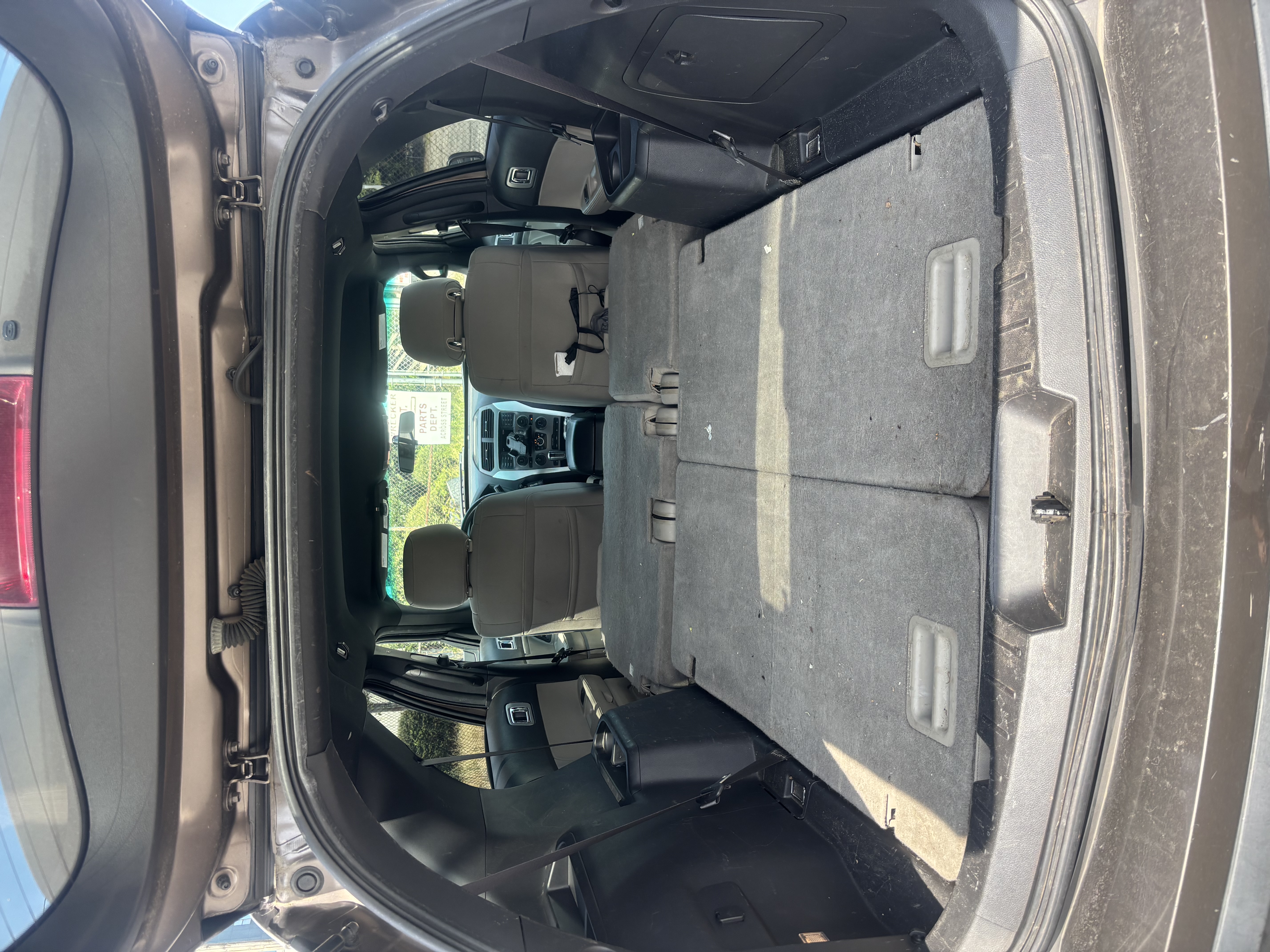Used 2015 Ford Explorer XLT FWD image 5