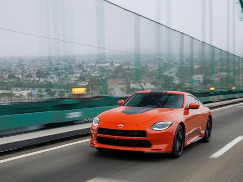 Used 2024 Nissan Z Performance w/ Heritage Edition image 5