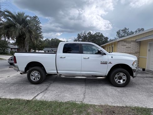 Used 2015 RAM 2500 SLT AWD/4WD image 10